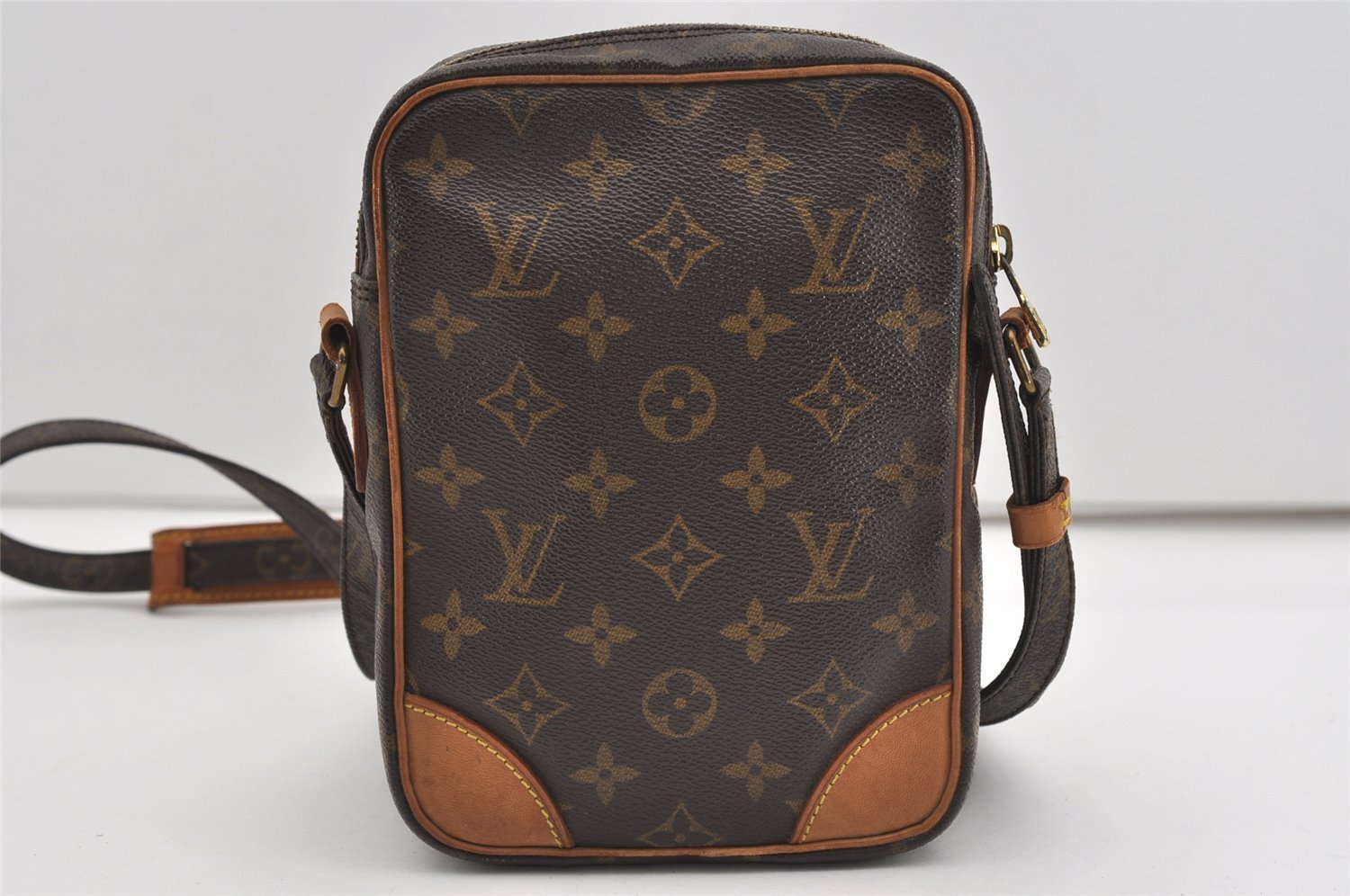 Authentic Louis Vuitton Monogram Amazone Shoulder Cross Body Bag M45236 LV 8887I