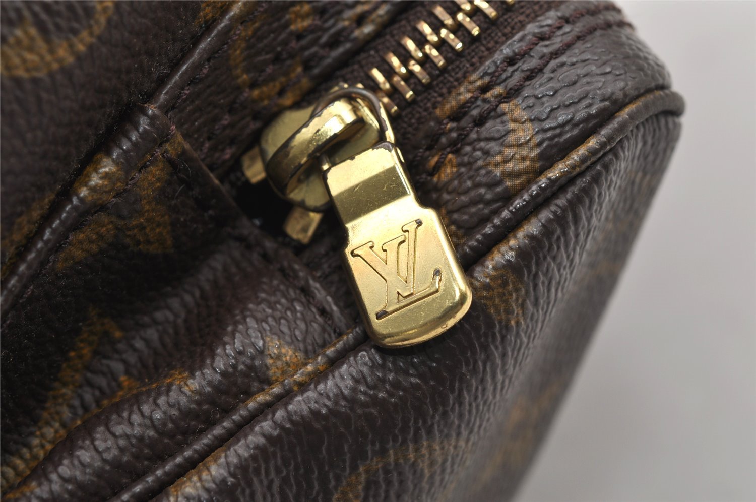 Authentic Louis Vuitton Monogram Montsouris GM Backpack M51135 LV 8896I