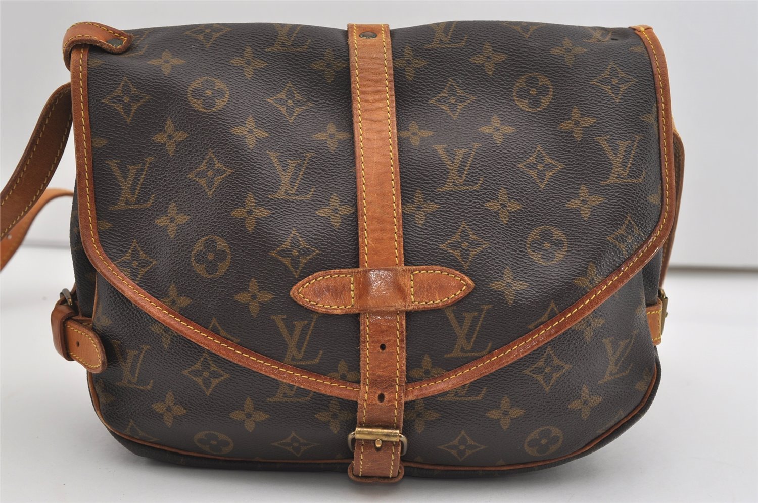 Authentic Louis Vuitton Monogram Saumur 30 Shoulder Cross Bag M42256 LV 8897I
