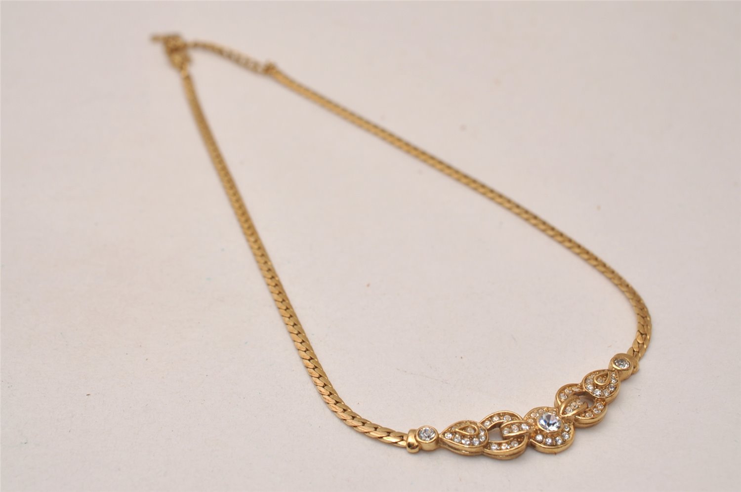 Authentic Christian Dior Gold Rhinestone Chain Pendant Necklace Box 8897J