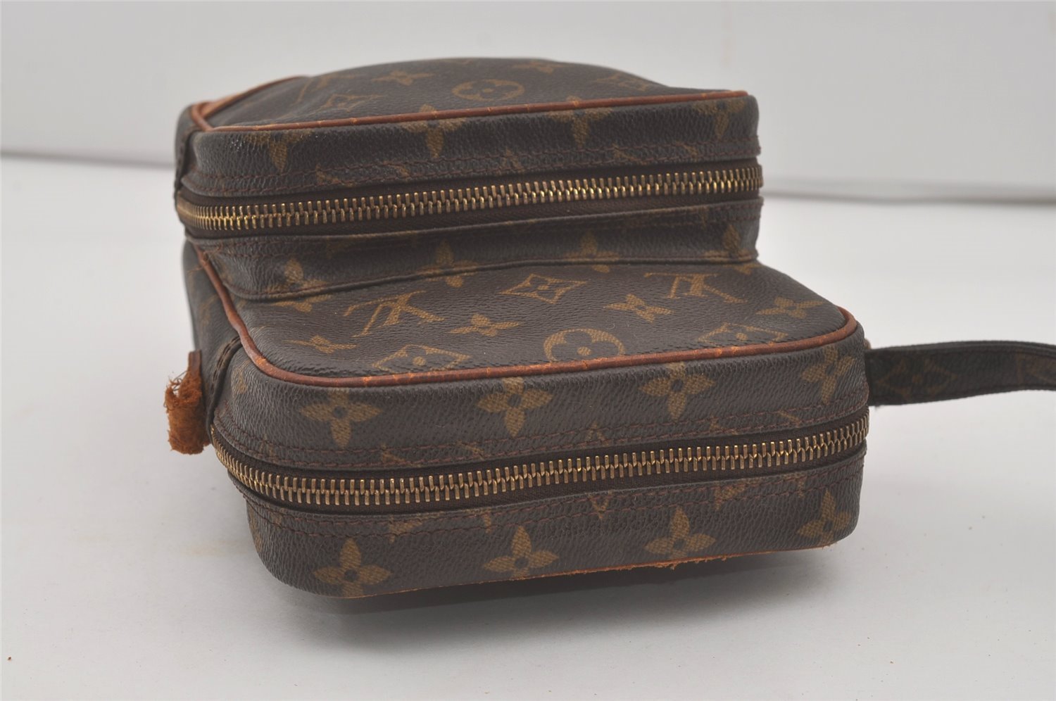 Authentic Louis Vuitton Monogram Amazone Shoulder Cross Bag M45236 LV Junk 8899I