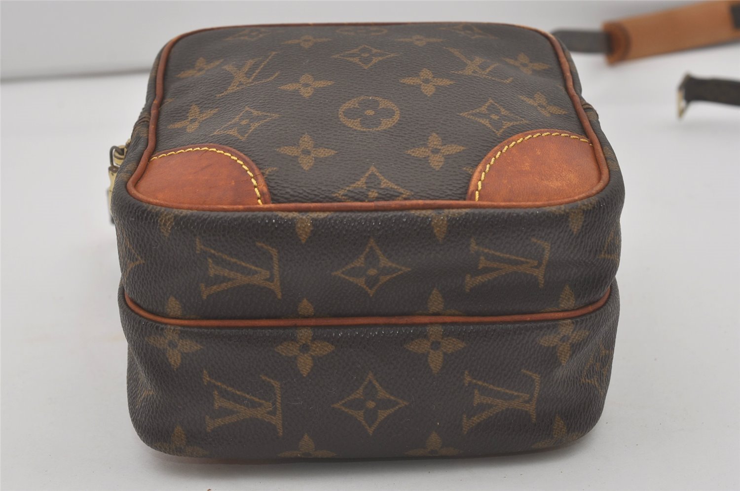 Authentic Louis Vuitton Monogram Amazone Shoulder Cross Bag M45236 LV Junk 8899I