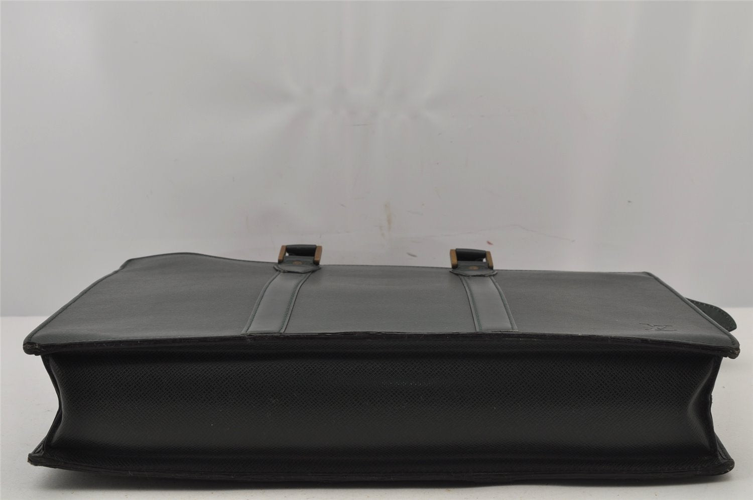 Auth Louis Vuitton Taiga Porte Documents Lozan 2Way Briefcase M30054 Green 8903J