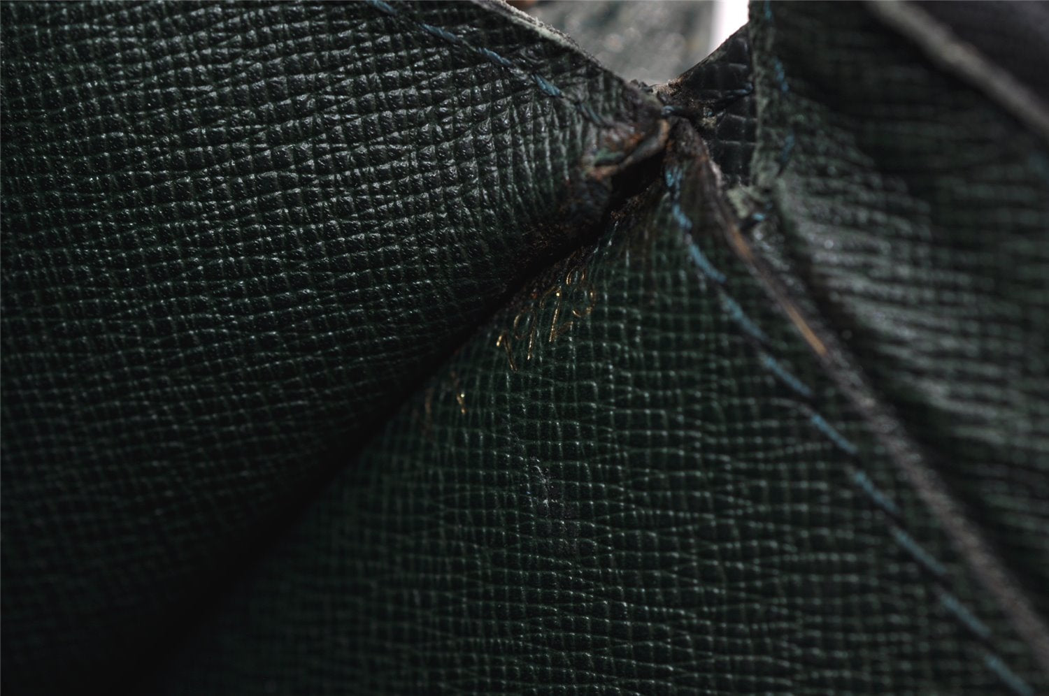 Auth Louis Vuitton Taiga Porte Documents Lozan 2Way Briefcase M30054 Green 8903J