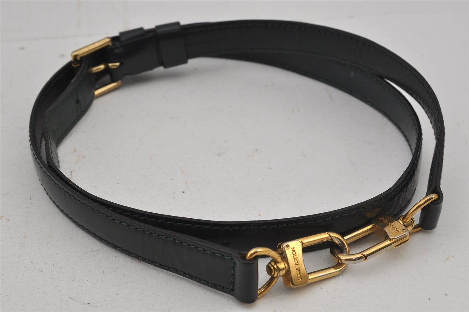 Auth Louis Vuitton Taiga Porte Documents Lozan 2Way Briefcase M30054 Green 8903J