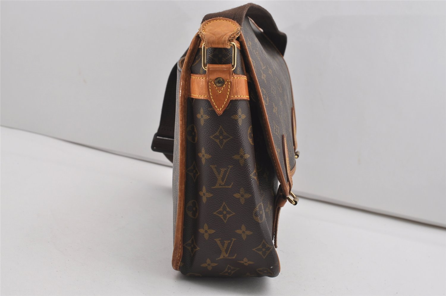 Authentic Louis Vuitton Monogram Gibeciere GM Shoulder Cross Bag M42246 LV 8907I