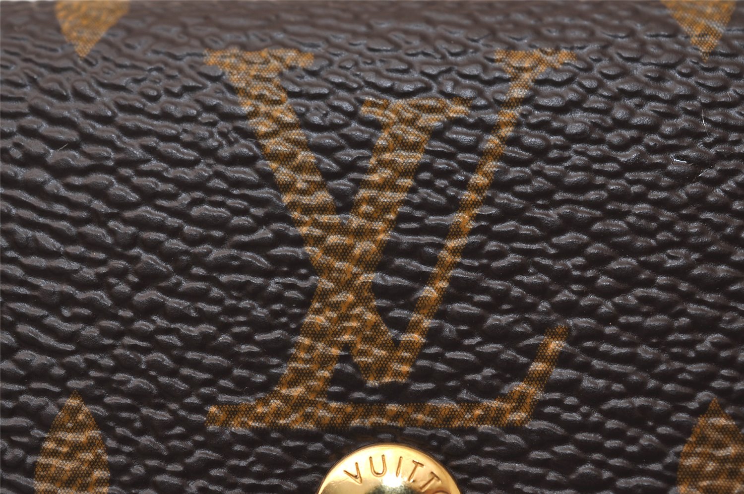 Authentic Louis Vuitton Monogram Multicles 4 Hooks Key Case M62631 Box 8907J
