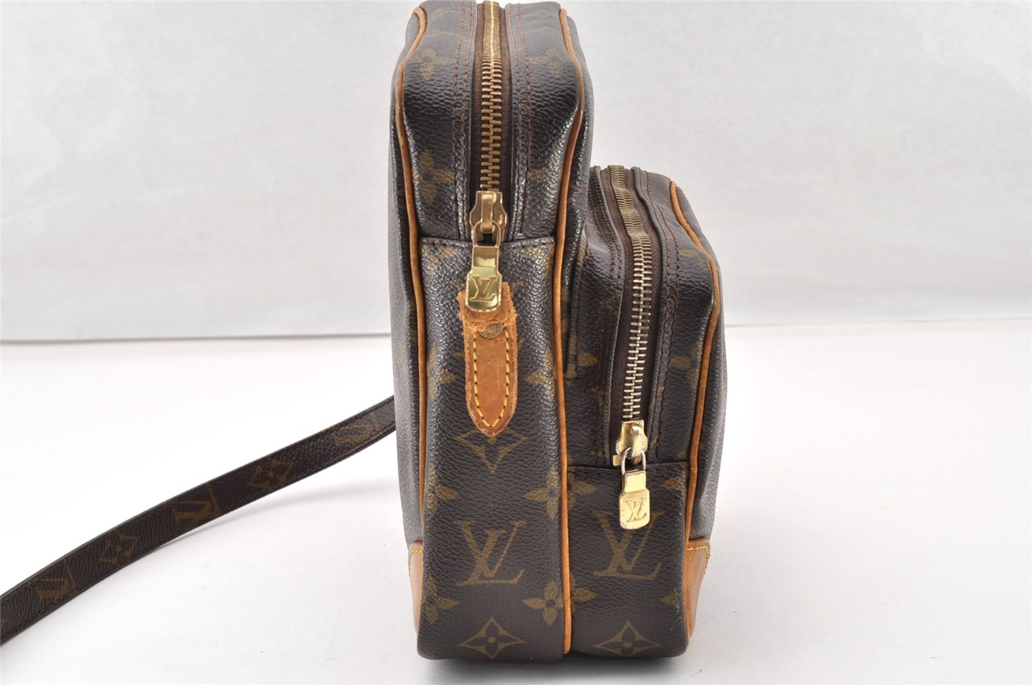 Authentic Louis Vuitton Monogram Amazone Shoulder Cross Bag M45236 Junk 8909I
