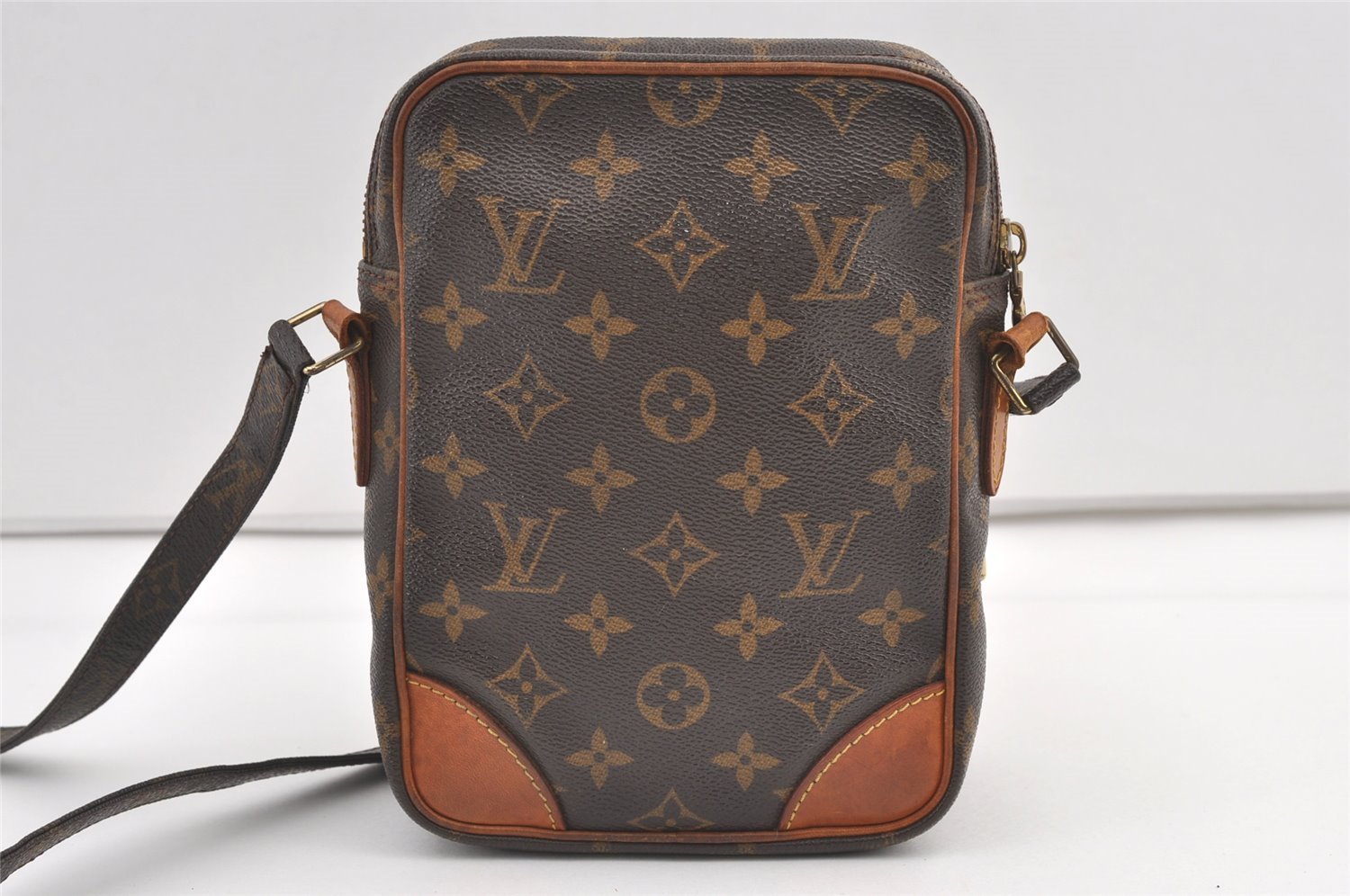 Authentic Louis Vuitton Monogram Amazone Shoulder Cross Body Bag M45236 LV 8911J