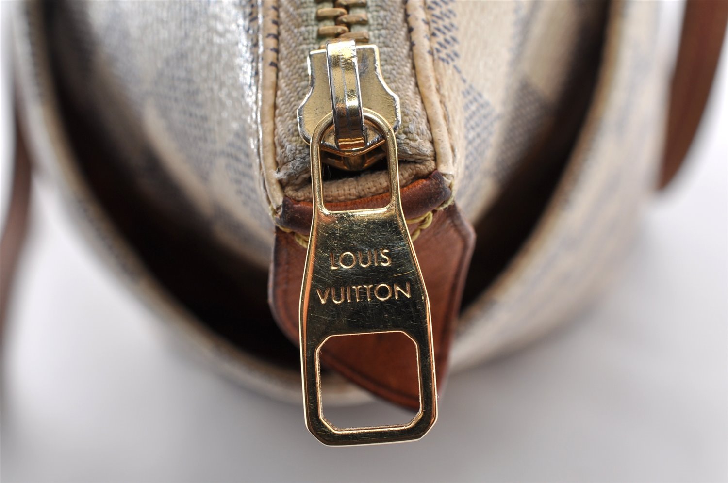 Authentic Louis Vuitton Damier Azur Totally PM Tote Bag White N41280 LV 8912I