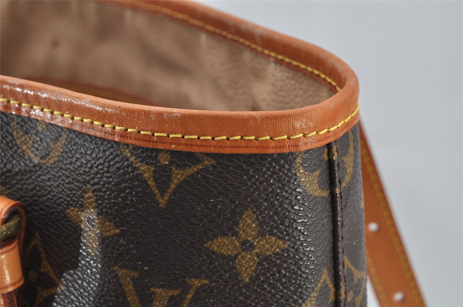 Authentic Louis Vuitton Monogram Bucket GM Shoulder Tote Bag M42236 Junk 8914I