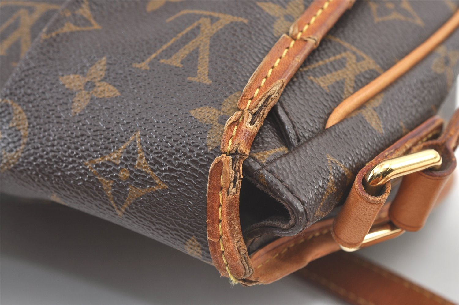 Authentic Louis Vuitton Monogram Menilmontant PM M40474 Shoulder Cross Bag 8918J