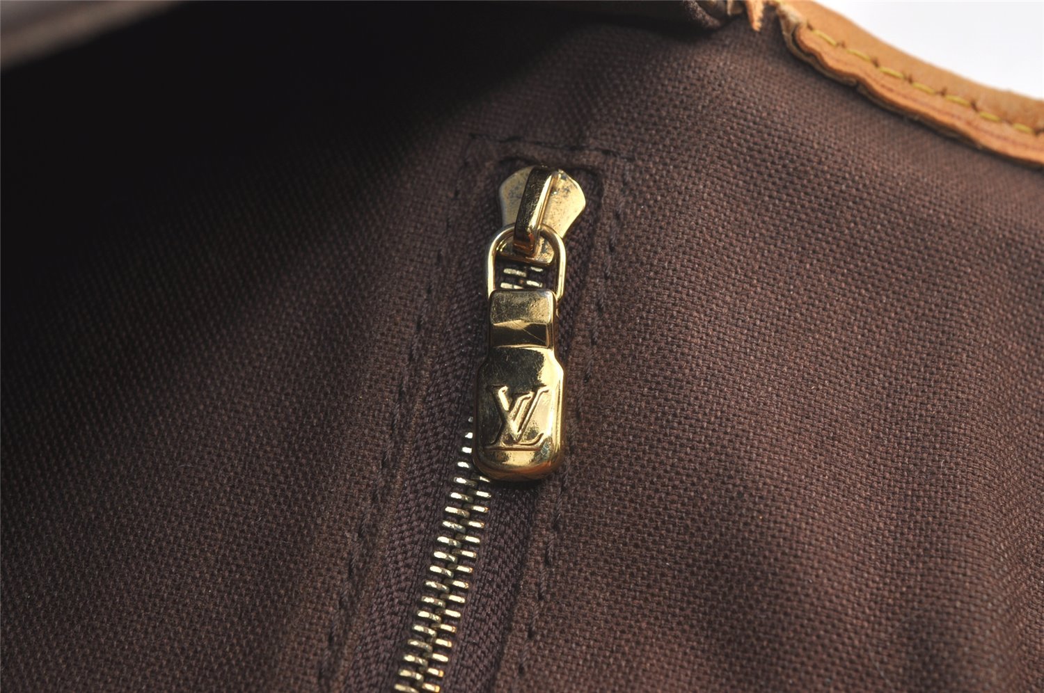 Authentic Louis Vuitton Monogram Menilmontant PM M40474 Shoulder Cross Bag 8918J