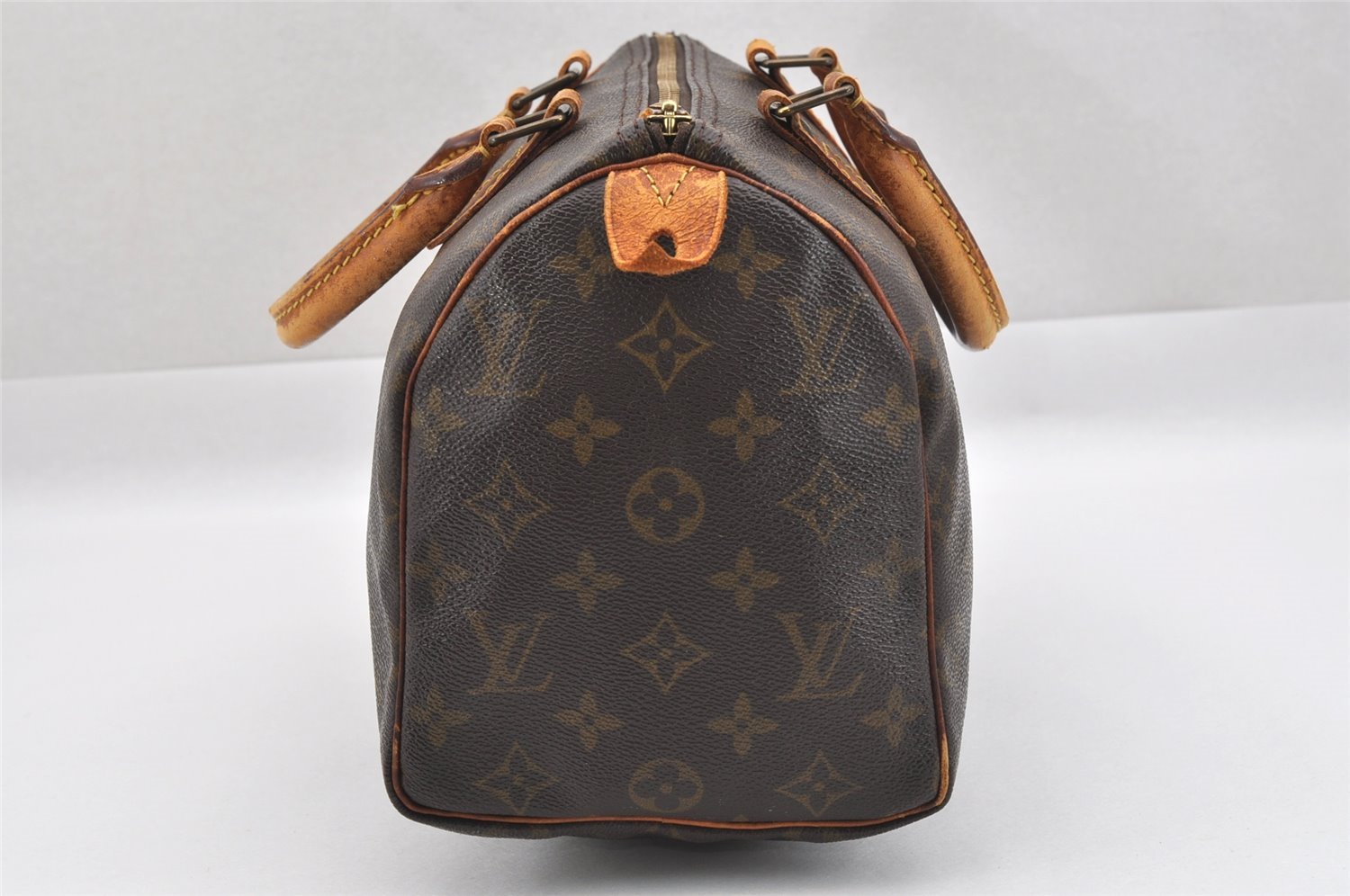 Authentic Louis Vuitton Monogram Speedy 25 Boston Hand Bag M41528 LV 8919I