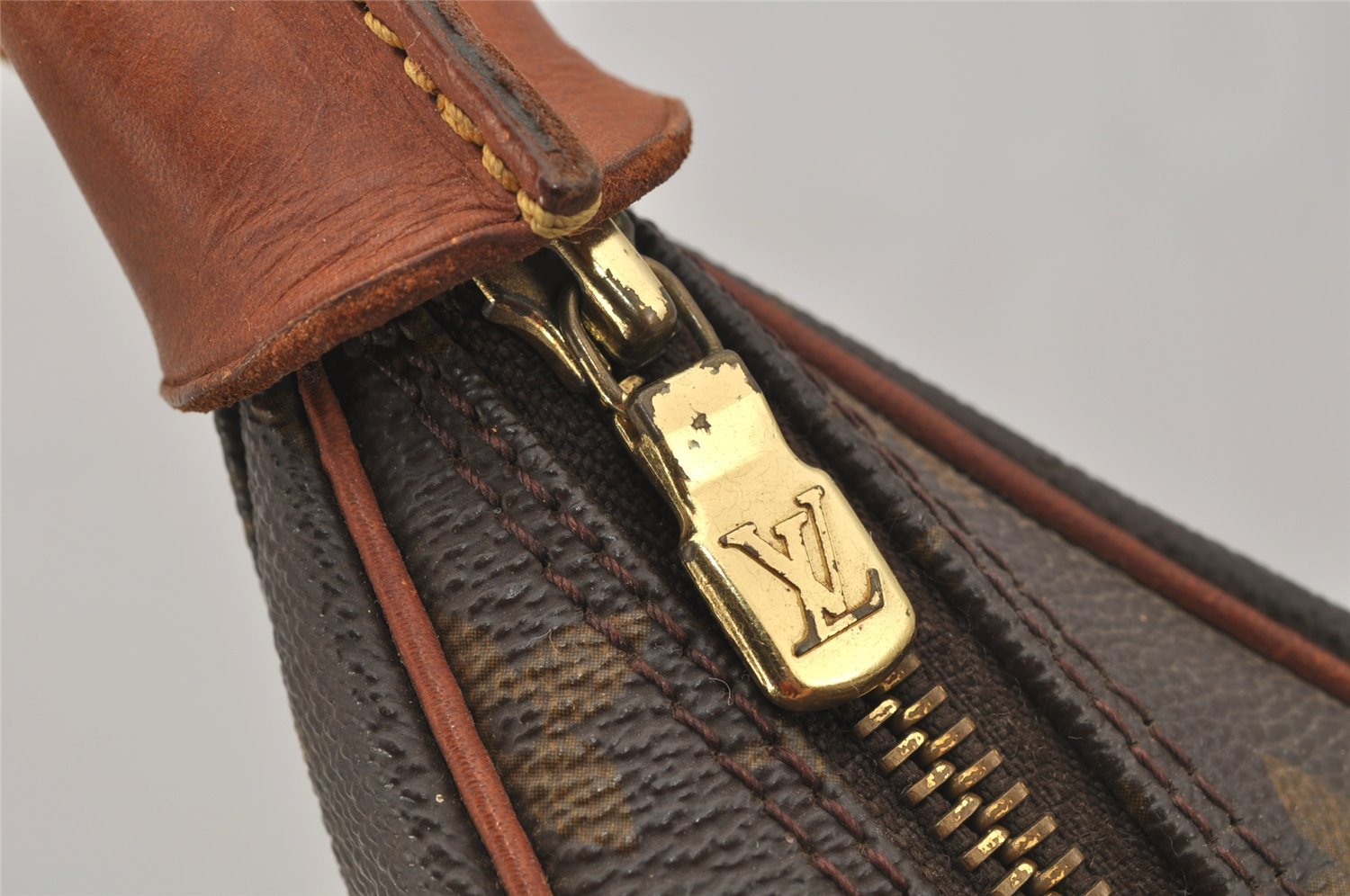 Authentic Louis Vuitton Monogram Boulogne 35 Shoulder Cross Bag M51260 LV 8920I