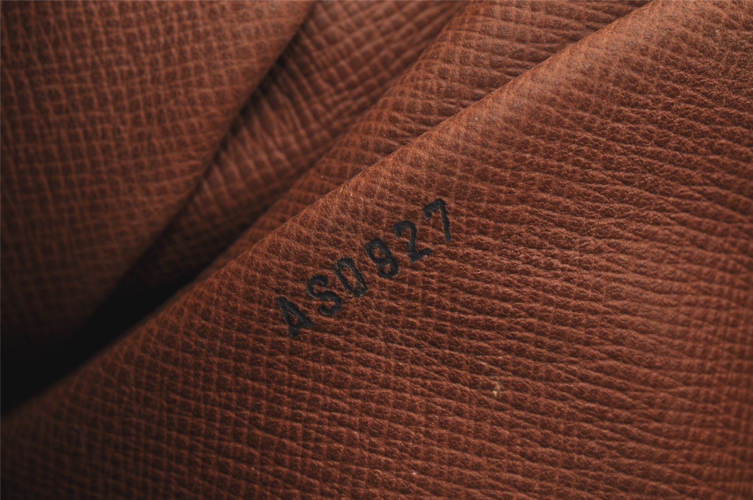 Authentic Louis Vuitton Monogram Boulogne 35 Shoulder Cross Bag M51260 LV 8920I