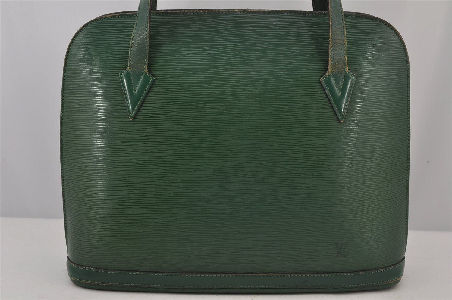 Authentic Louis Vuitton Epi Lussac Shoulder Tote Bag Green M52284 LV 8921J