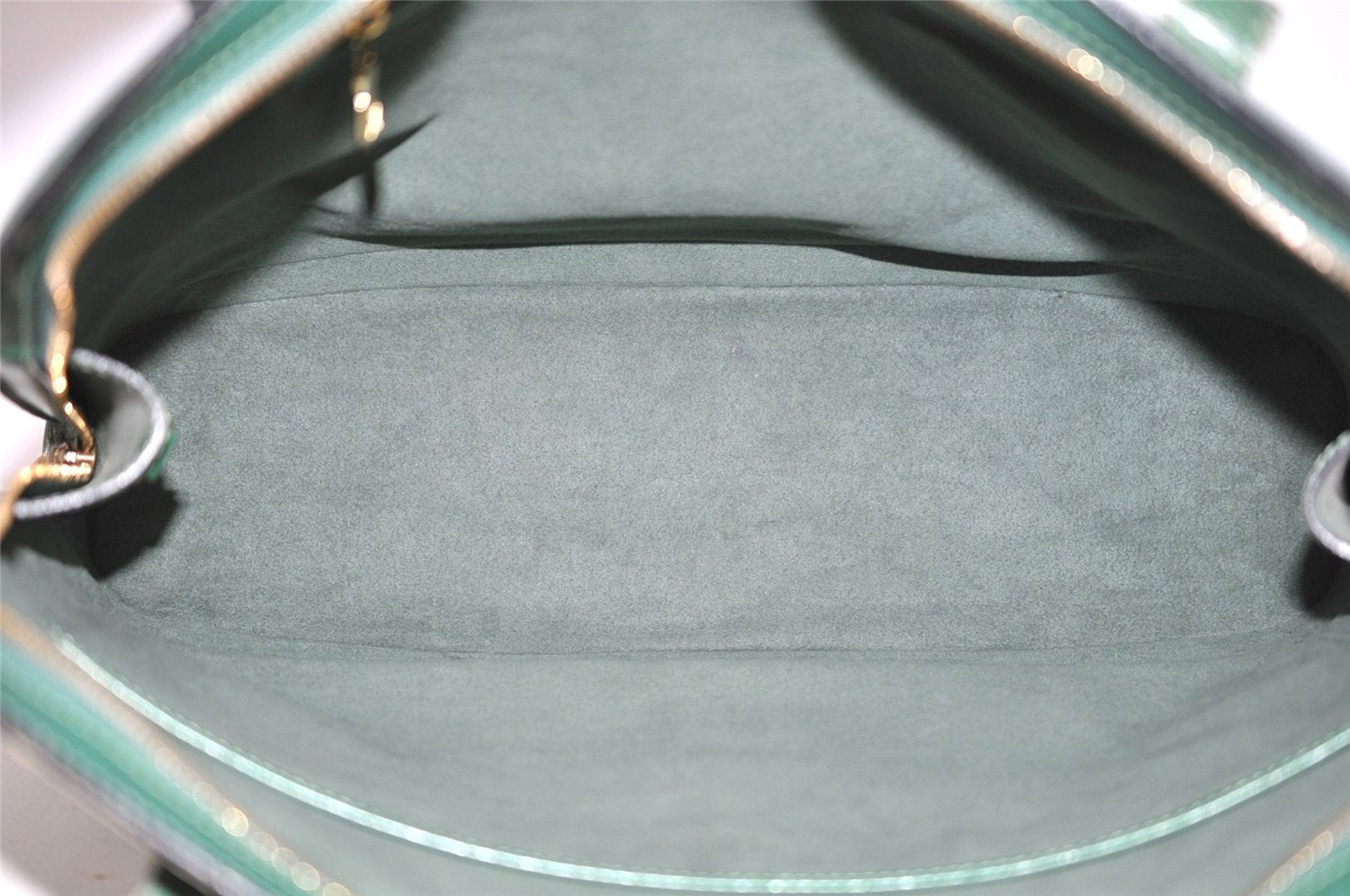 Authentic Louis Vuitton Epi Lussac Shoulder Tote Bag Green M52284 LV 8921J