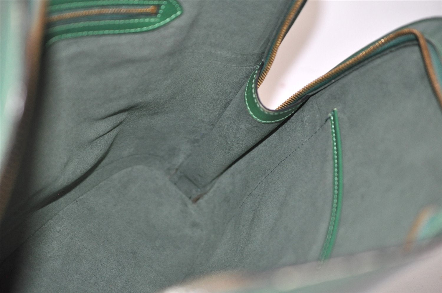 Authentic Louis Vuitton Epi Lussac Shoulder Tote Bag Green M52284 LV 8921J