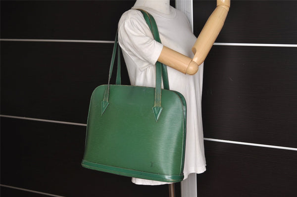 Authentic Louis Vuitton Epi Lussac Shoulder Tote Bag Green M52284 LV 8921J