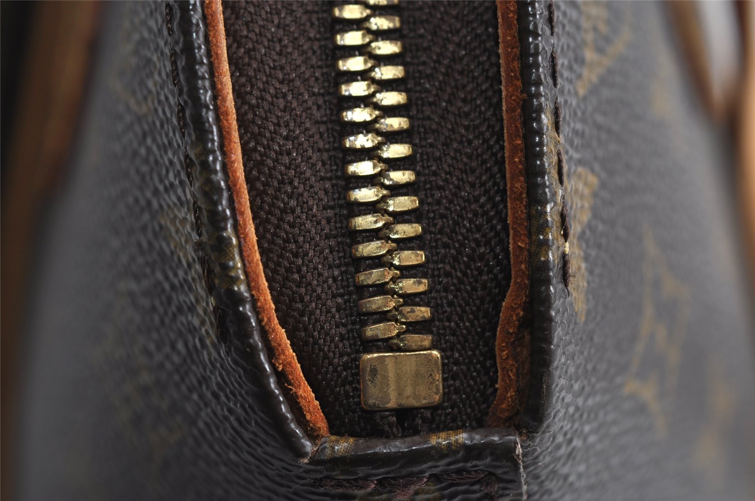 Authentic Louis Vuitton Monogram Ellipse Shopping Shoulder Bag M51128 LV 8922I