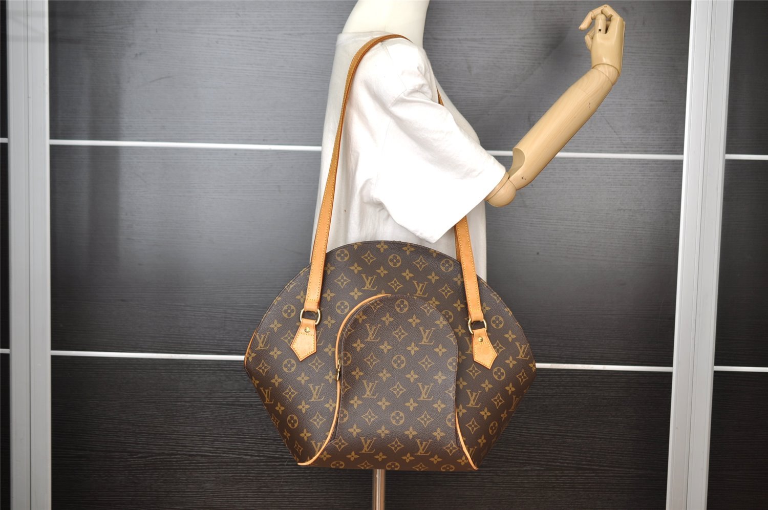 Authentic Louis Vuitton Monogram Ellipse Shopping Shoulder Bag M51128 LV 8922I