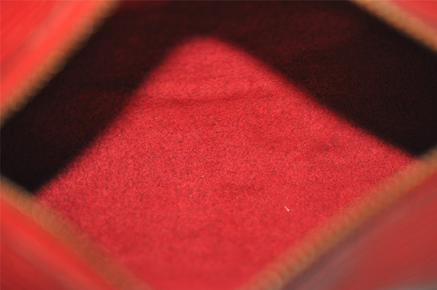 Authentic Louis Vuitton Epi Soufflot Hand Bag Red M52227 LV 8922J