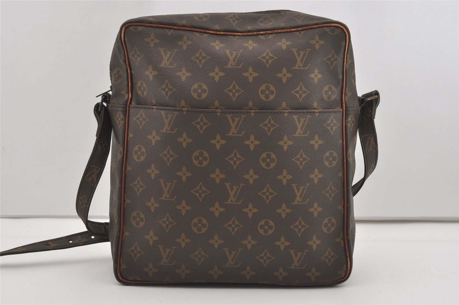 Authentic Louis Vuitton Monogram Marceau Shoulder Cross Body Bag Old Model 8924I