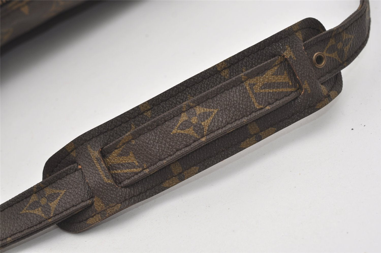 Authentic Louis Vuitton Monogram Marceau Shoulder Cross Body Bag Old Model 8924I