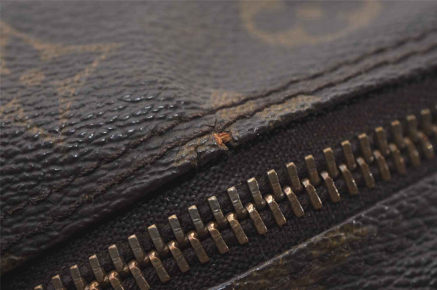 Authentic Louis Vuitton Monogram Marceau Shoulder Cross Body Bag Old Model 8924I