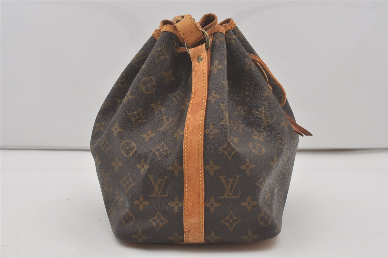 Authentic Louis Vuitton Monogram Petit Noe M42226 Shoulder Drawstring Bag 8925I