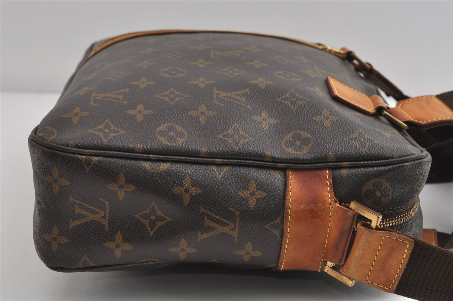 Authentic Louis Vuitton Monogram Sac Bosphore 2Way Hand Bag M40043 LV 8929I