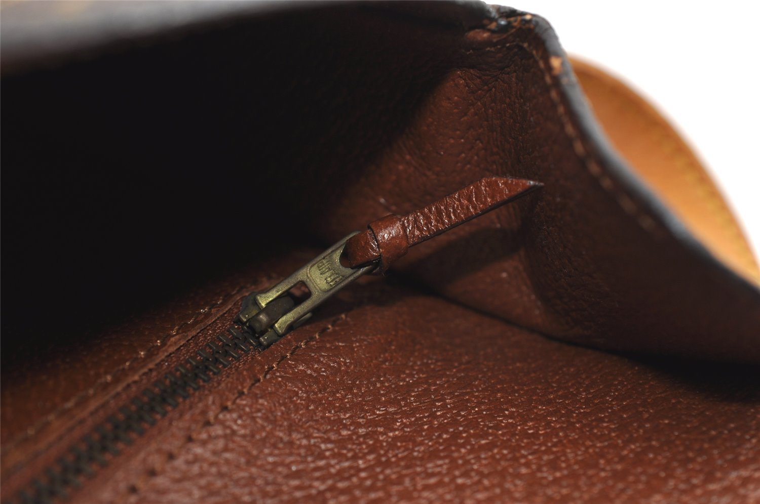 Auth Louis Vuitton Monogram Saint Cloud GM Shoulder Cross Bag Old Model LV 8930I