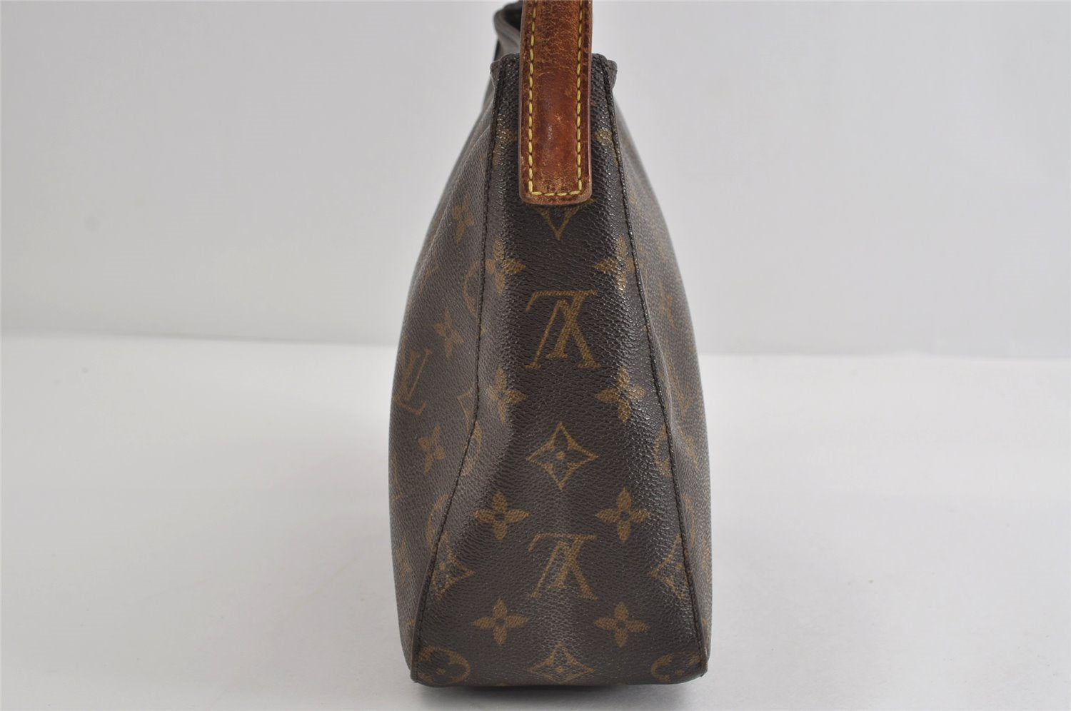Authentic Louis Vuitton Monogram Looping MM Shoulder Bag M51146 LV 8931I