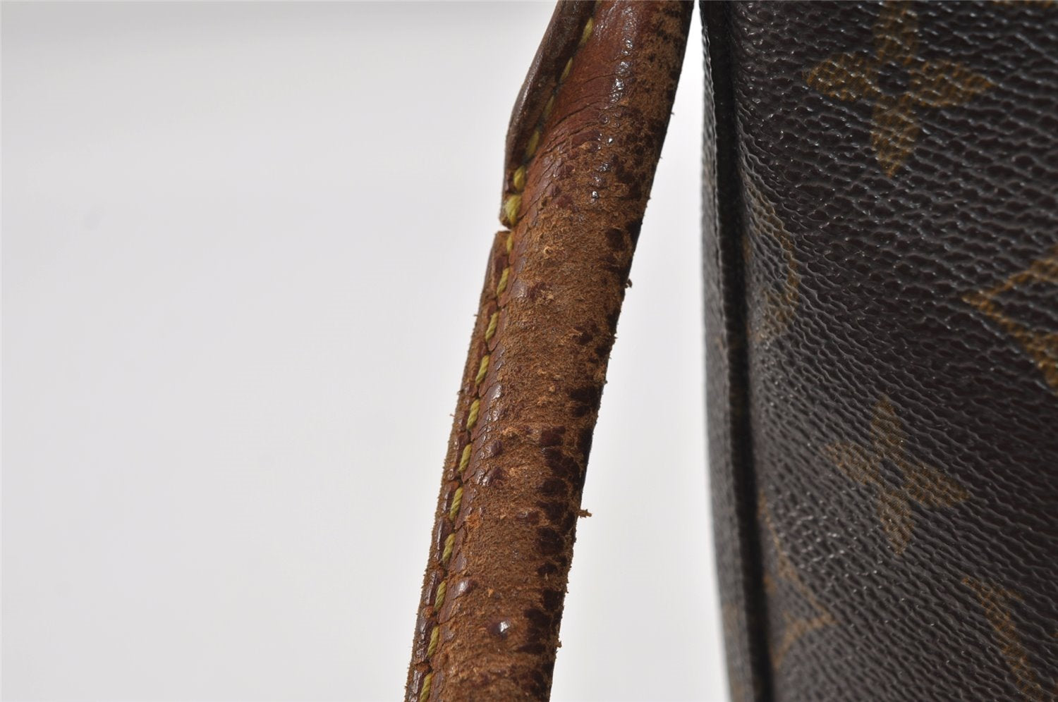 Authentic Louis Vuitton Monogram Looping MM Shoulder Bag M51146 LV 8931I