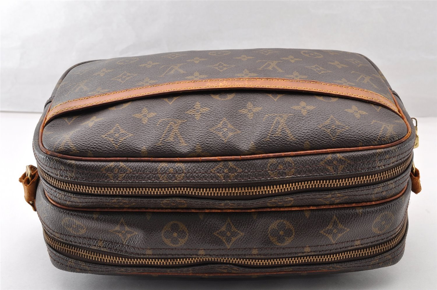 Authentic Louis Vuitton Monogram Reporter PM Shoulder Bag M45254 LV Junk 8934I