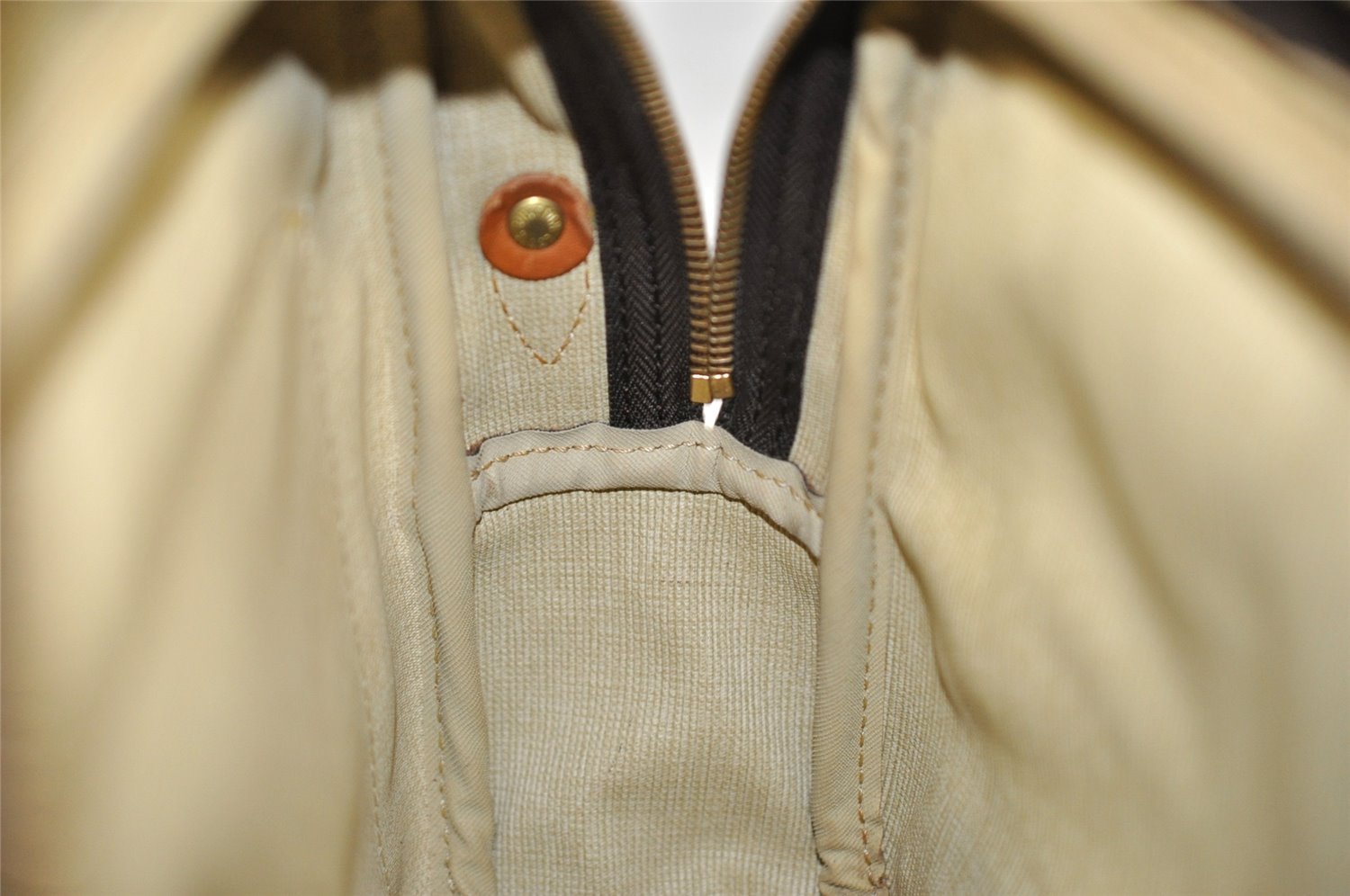 Authentic Louis Vuitton Monogram Reporter PM Shoulder Bag M45254 LV Junk 8934I