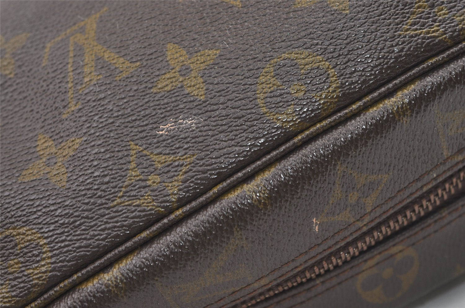 Auth Louis Vuitton Monogram Trousse Toilette 25 Clutch Hand Bag M47527 LV 8937J