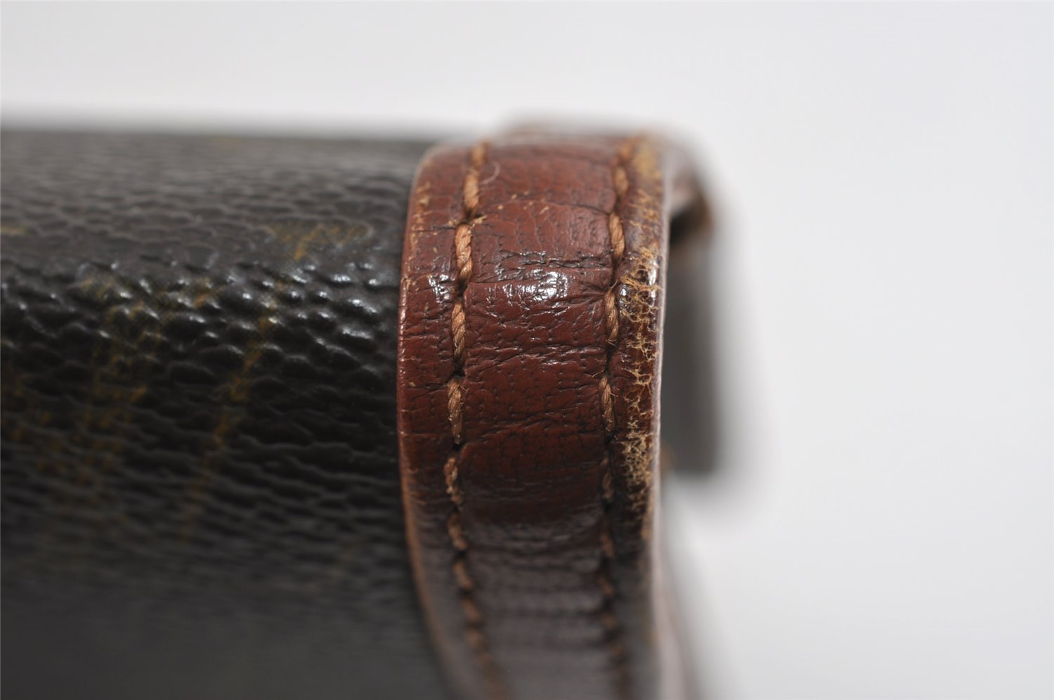 Authentic Louis Vuitton Monogram Pochette Dame GM M51810 Clutch Hand Bag 8938I