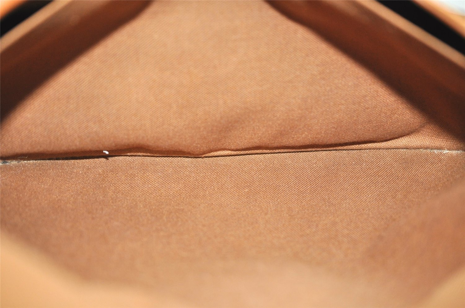 Authentic Louis Vuitton Monogram Saumur 30 Shoulder Cross Bag M42256 LV 8938J