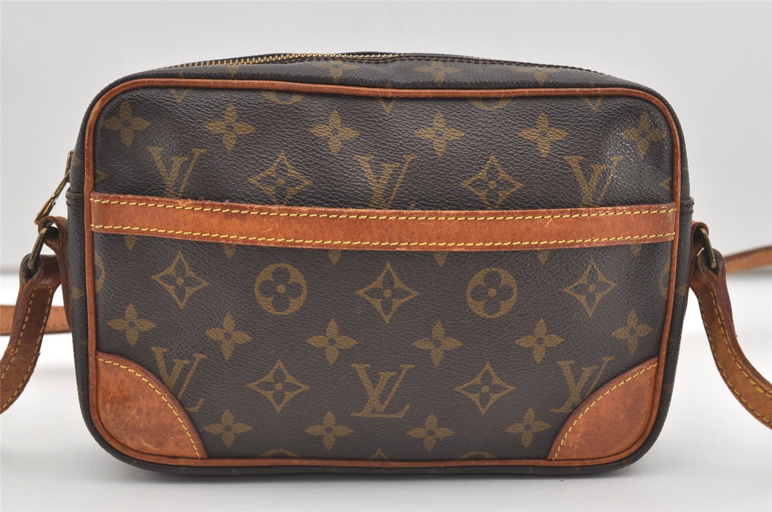 Authentic Louis Vuitton Monogram Trocadero 23 Shoulder Cross Bag M51276 LV 8939I