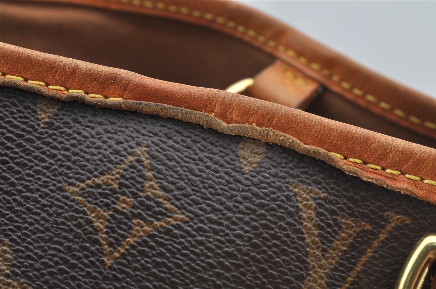 Authentic Louis Vuitton Monogram Batignolles Vertical Tote Bag M51153 LV 8941I