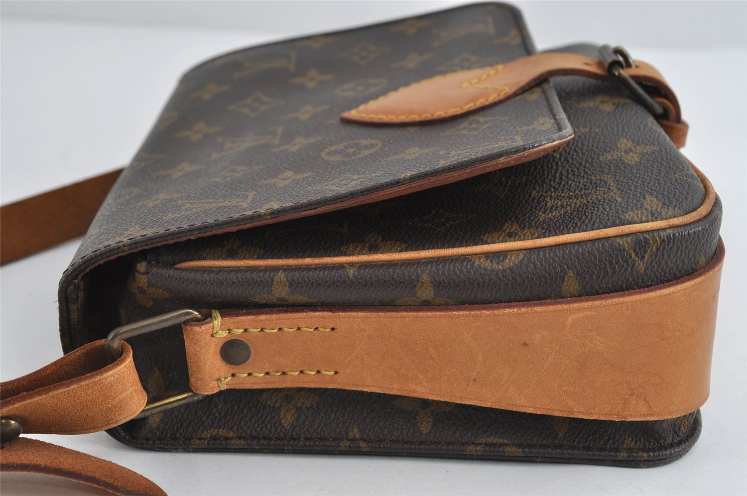 Authentic Louis Vuitton Monogram Cartouchiere MM M51253 Shoulder Cross Bag 8945I