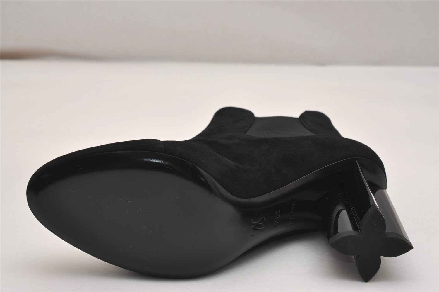 Auth Louis Vuitton Silhouette Line Ankle Boots Suede US Size 7.5 Black 8946J