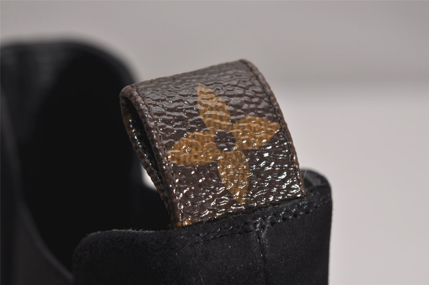 Auth Louis Vuitton Silhouette Line Ankle Boots Suede US Size 7.5 Black 8946J