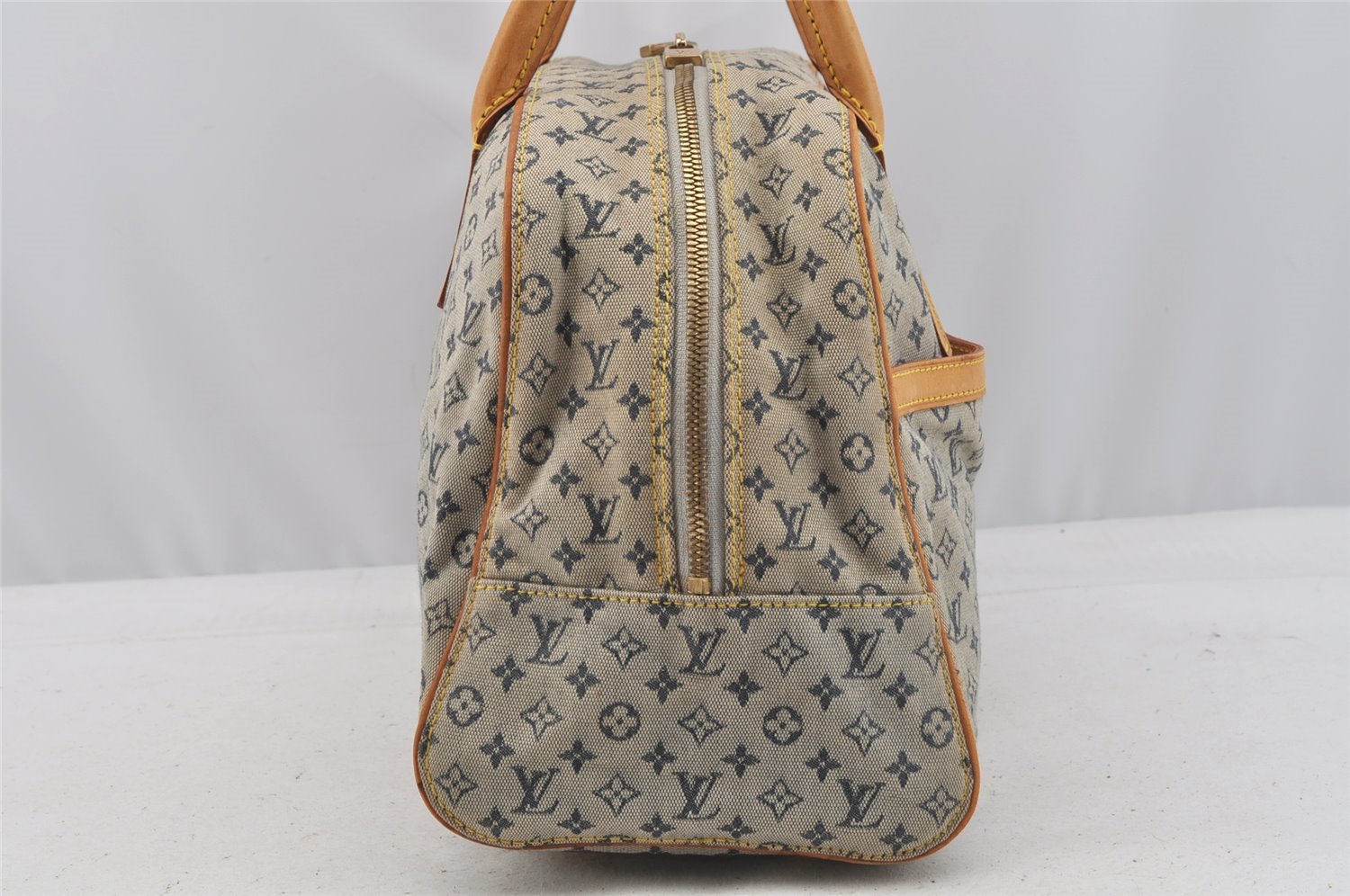 Authentic Louis Vuitton Monogram Mini Marie Shoulder Bag Blue M92003 LV 8948I