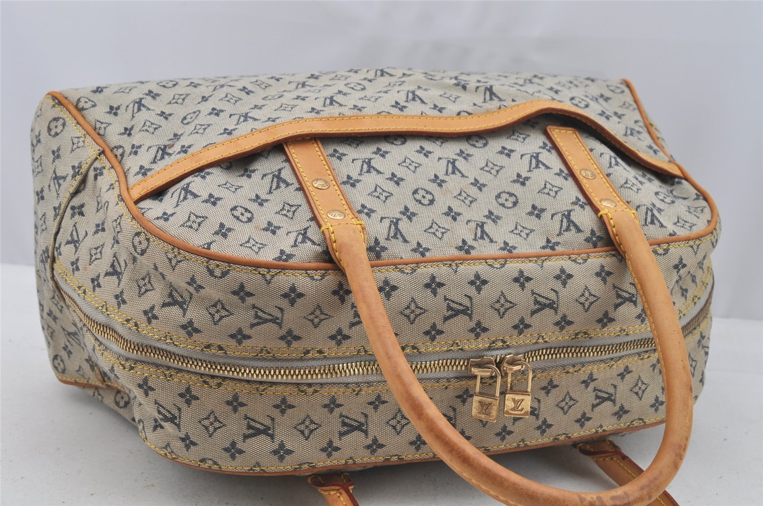 Authentic Louis Vuitton Monogram Mini Marie Shoulder Bag Blue M92003 LV 8948I