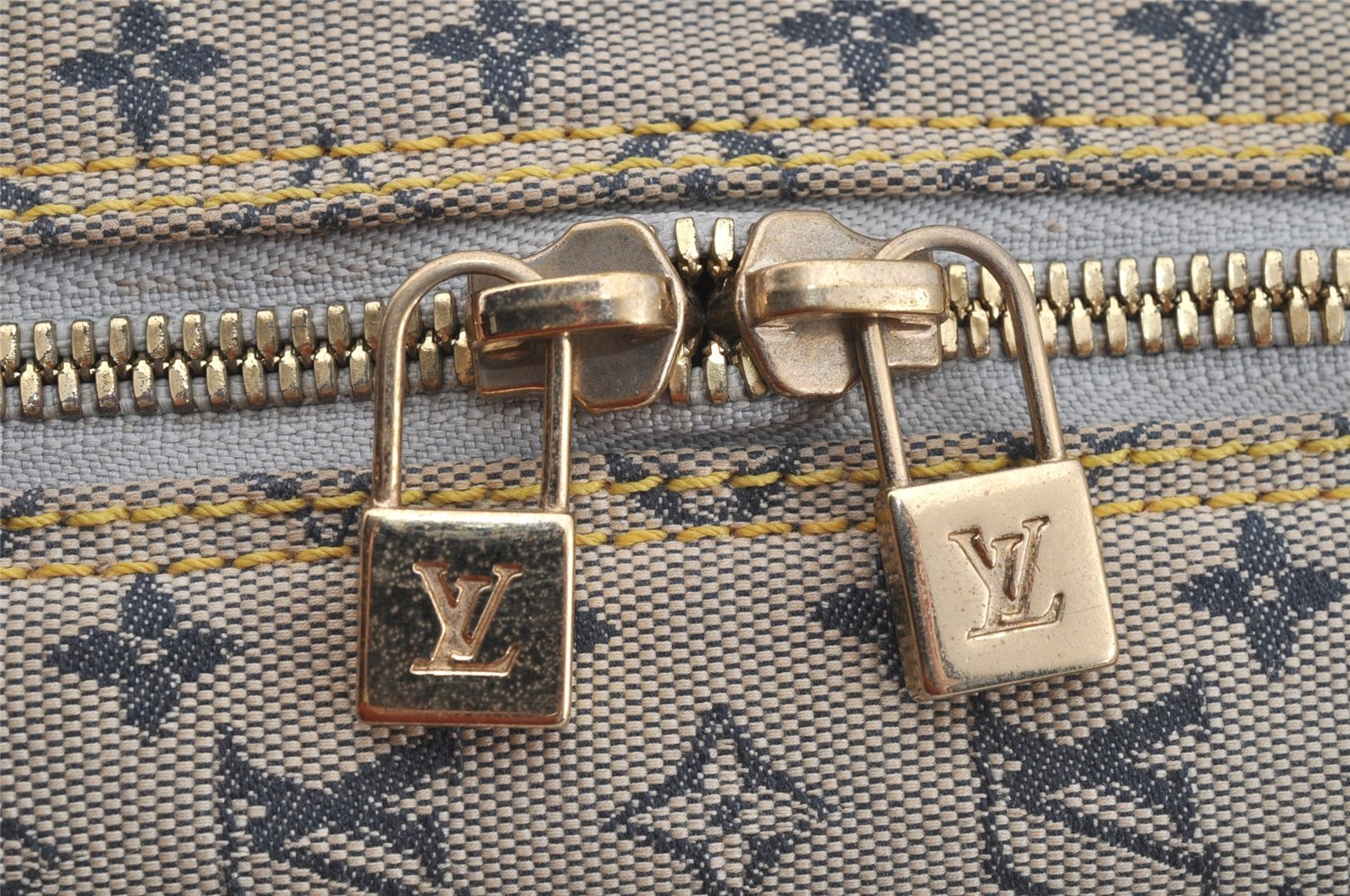 Authentic Louis Vuitton Monogram Mini Marie Shoulder Bag Blue M92003 LV 8948I