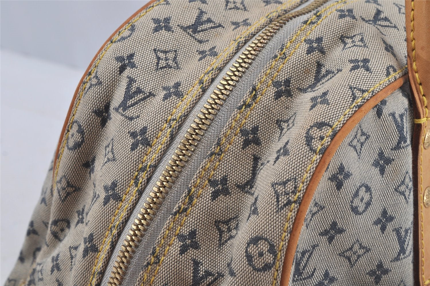 Authentic Louis Vuitton Monogram Mini Marie Shoulder Bag Blue M92003 LV 8948I