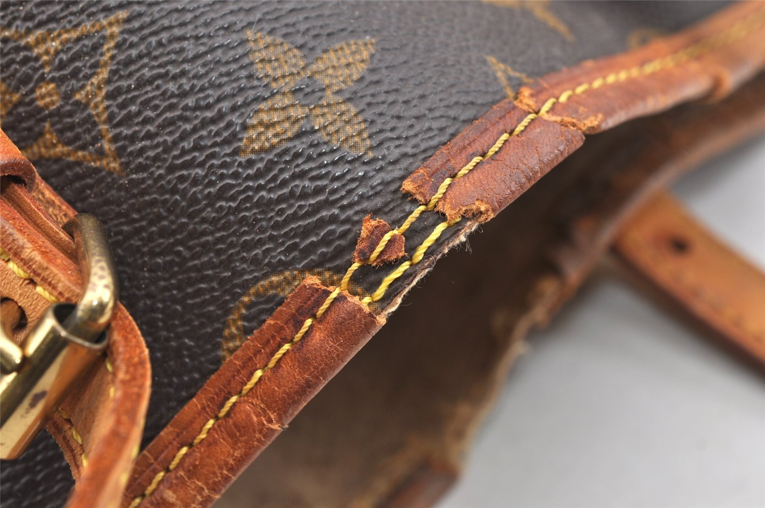 Authentic Louis Vuitton Monogram Bucket PM Shoulder Tote Bag M42238 Junk 8951I